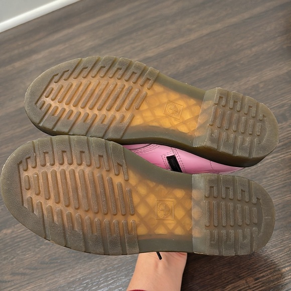 Pink patent Dr Marten 8 eye hole boots (kids) - Picture 11 of 16